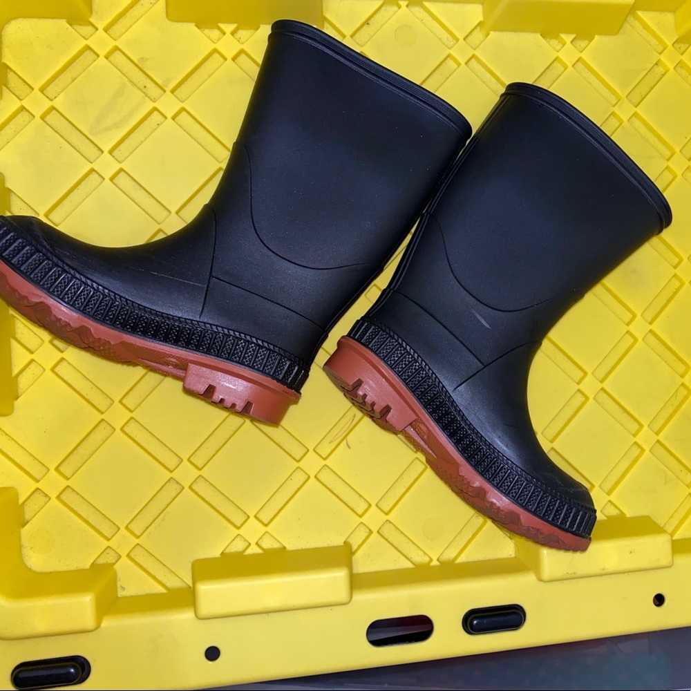 Children rubber rain boots